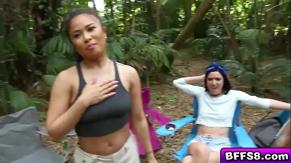 مقاطع فيديو ساخنة Fine butt naked camp out hungry for a big cock دافئة