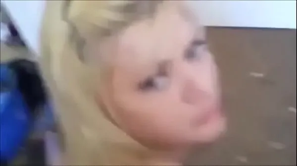 Video panas Amateur blonde teen anal hangat