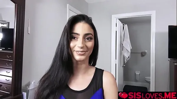 Vroči Jasmine Vega asked for stepbros help but she need to be naked topli videoposnetki