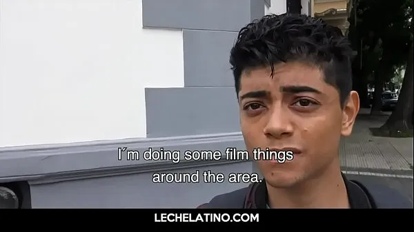 Sıcak Latino boy first time sucking dick sıcak Videolar