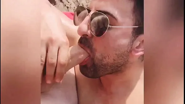 Sıcak Blowjob at german Public Beach sıcak Videolar