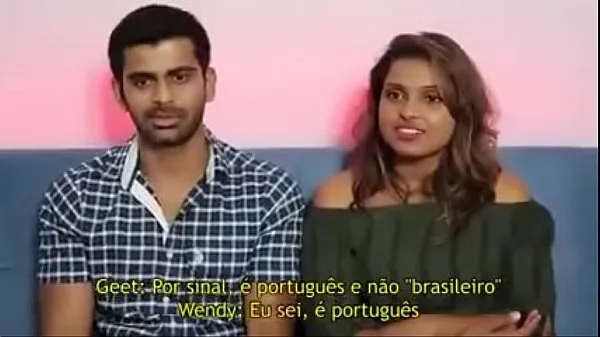 Hot Foreigners react to tacky music varme videoer