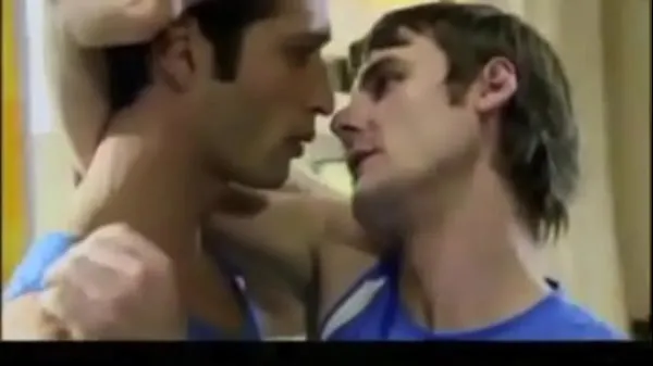 Hotte Deniz and Roman Gay Kiss Scene From 2006 German TV Series Alles was zählt varme videoer