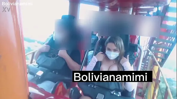Gravada por las camaras de la montaña rusa con las tetas afuera Video completo en bolivianamimi.tv