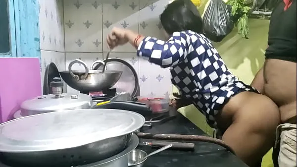 Hot The maid who came from the village did not have any leaves, so the owner took advantage of that and fucked the maid (Hindi Clear Audio warm Videos