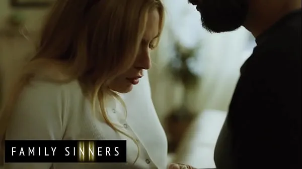 Vroči Rough Sex Between Stepsiblings Blonde Babe (Aiden Ashley, Tommy Pistol) - Family Sinners topli videoposnetki