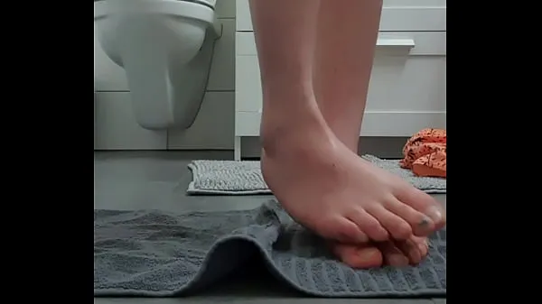 Hot Oiled Feet Part 1 warm Videos