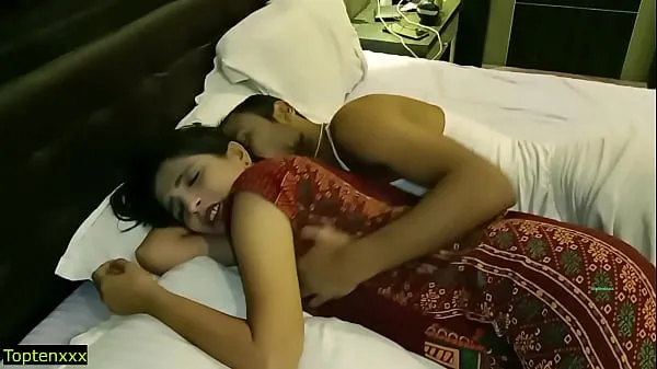 ホットな Indian hot beautiful girls first honeymoon sex!! Amazing XXX hardcore sex 温かい動画