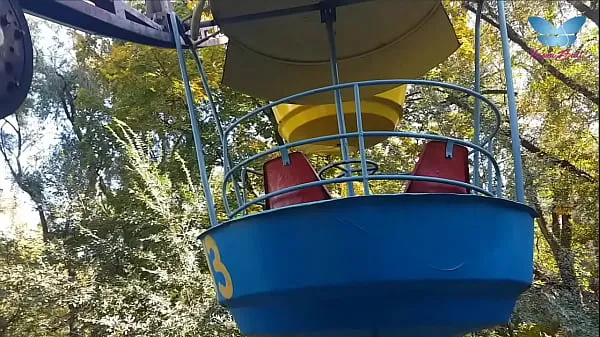Hot Public blowjob on the ferris wheel from shameless whore warm Videos