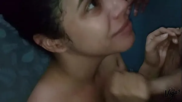 Videos calientes Casero, jovencita venezolana mamando a escondidas en el baño! siguela en instagram y twitter cálidos