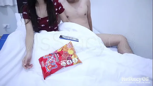 Hot Paraos muna sa pepe ni Pinay Girlfriend habang nanonood ng movie warm Videos