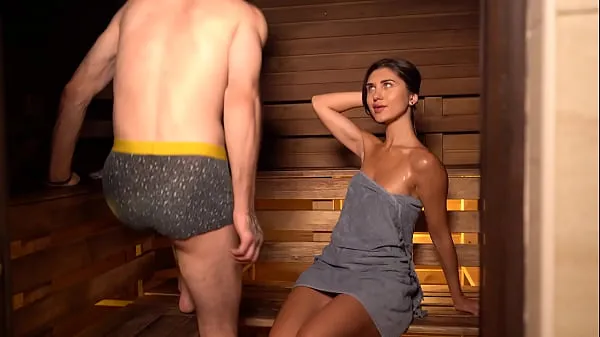 It was already hot in the bathhouse, but then a stranger came in Video ấm áp hấp dẫn