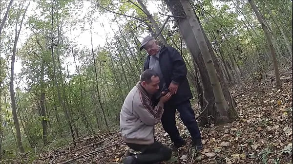 Hot GRANDPARENTS IN THE FOREST 359 warm Videos